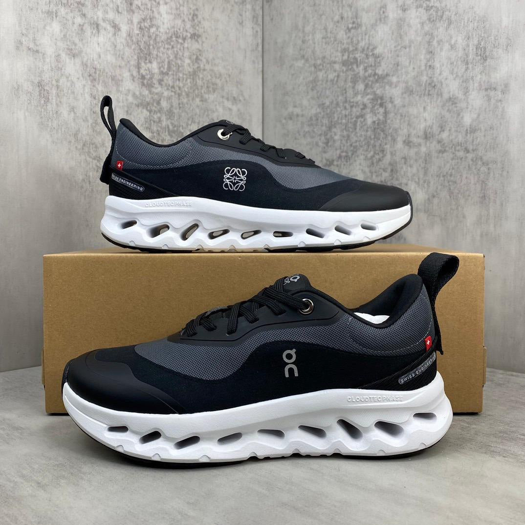 LW Sneakers