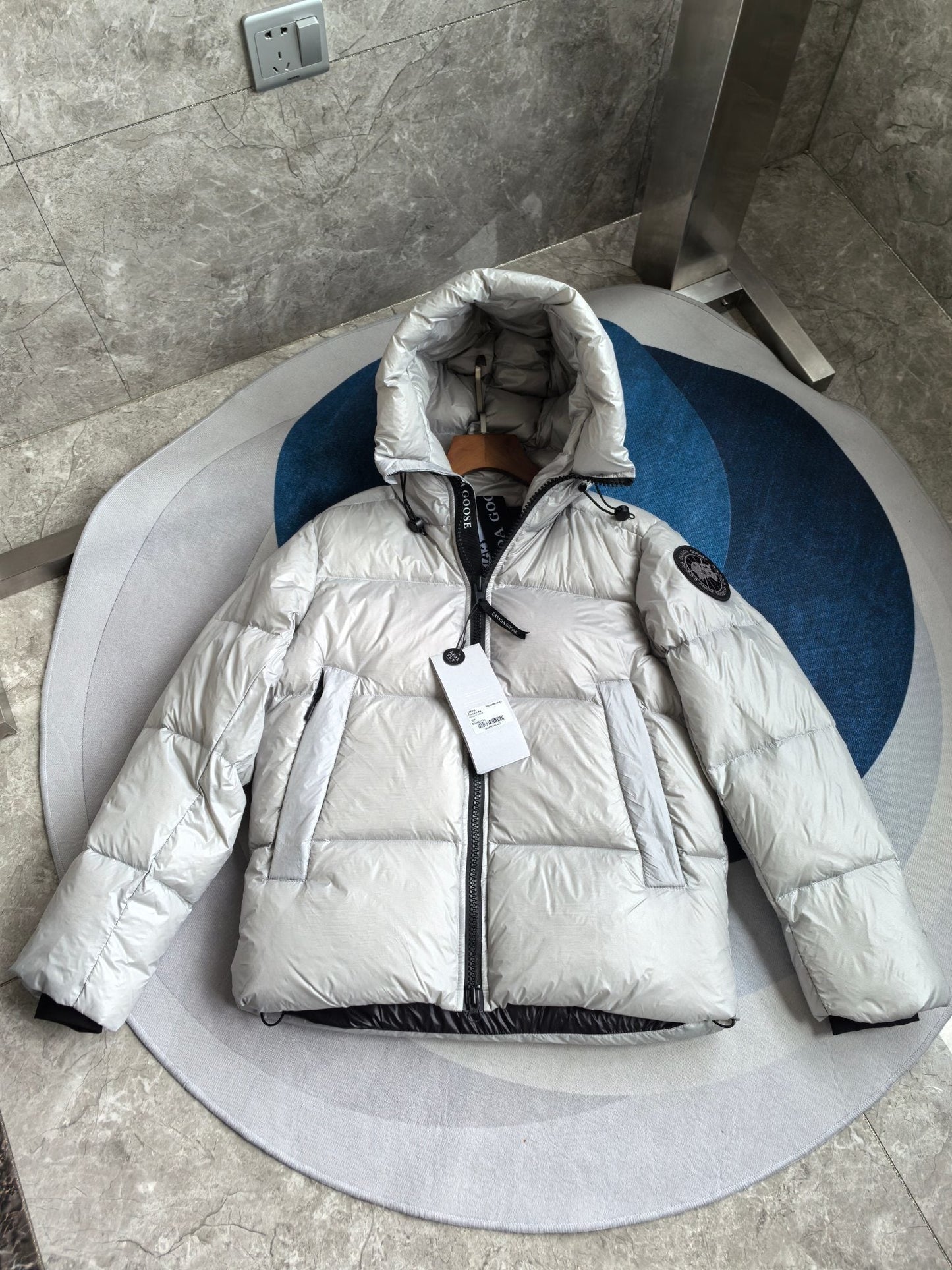 Glossy Down Jacket